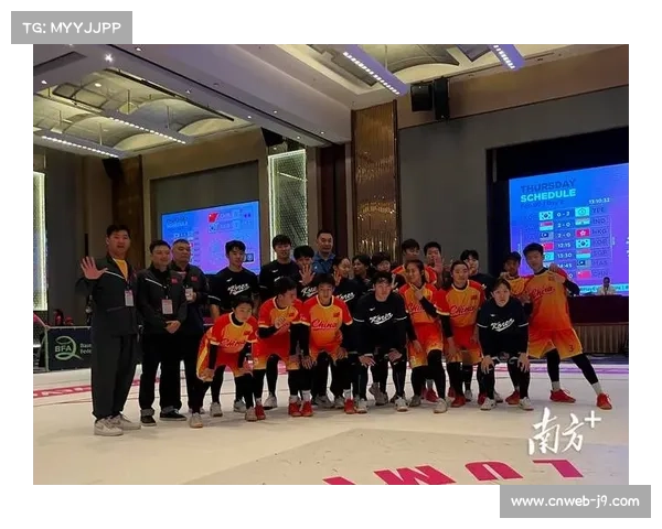 少年蔺启禛的垒球梦：练习四年目标进入国家队为国争光