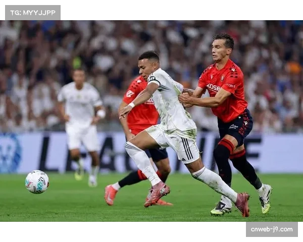 姆巴佩皇马生涯百场纪念战疑似伤退，80分钟做手势要求换人